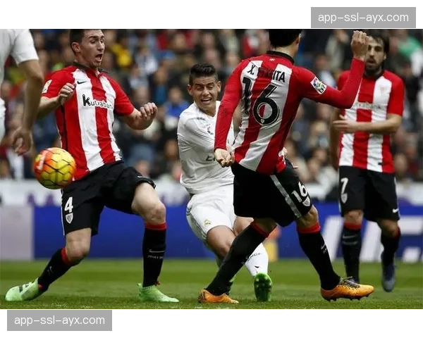 深度复盘：解析皇马在三月密集赛程下，如何通过轮换保持防守稳定性。