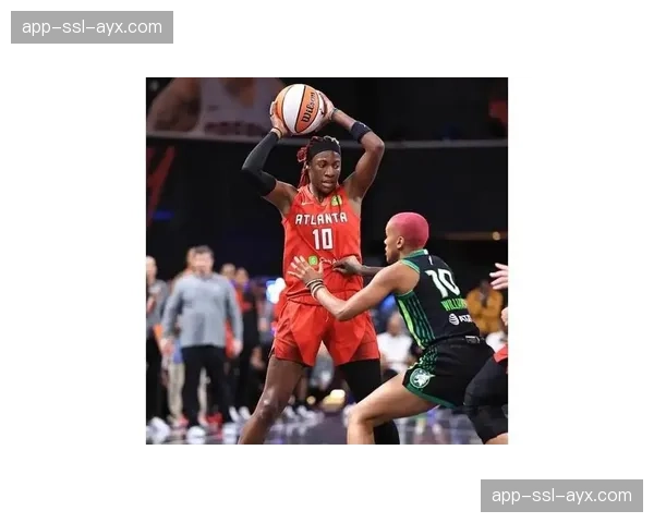 季前赛国际球队参与，尼日利亚女篮对阵火花队